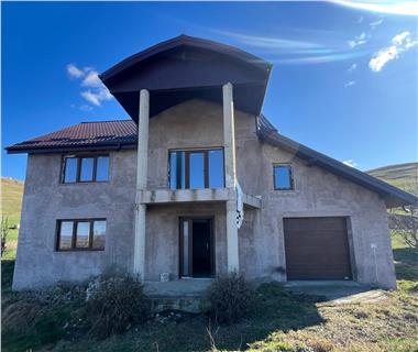 vanzare casa la tara Rediu Mitropoliei