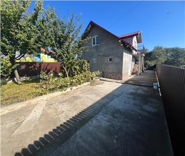 vanzare casa la tara Tansa