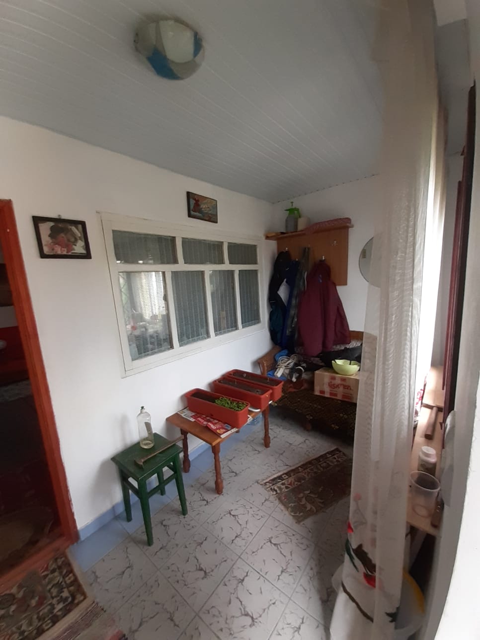 Casa de vanzare la tara Balteni, 3 camere, 27000 EUR