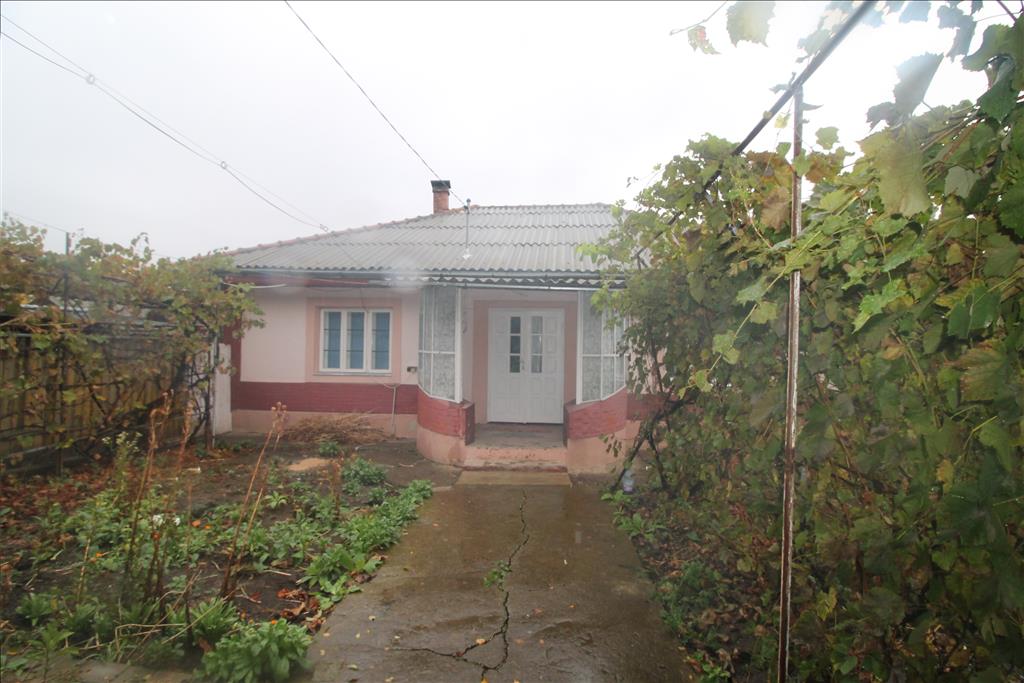 Casa de vanzare la tara Mogosesti, 3 camere, 23000 EUR