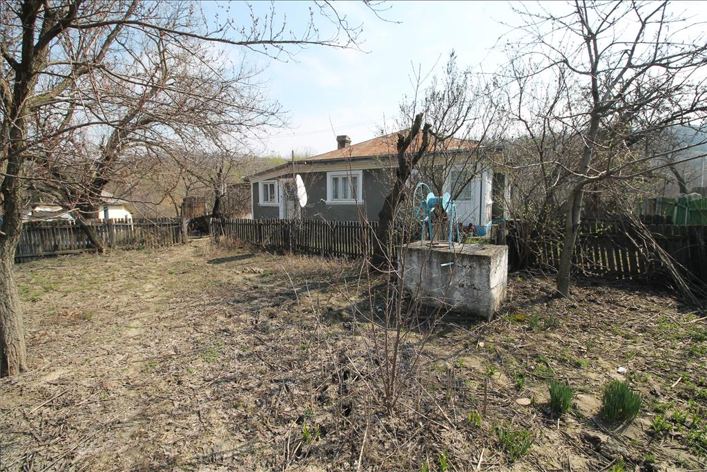 Casa de vanzare la tara Tomesti, 3 camere, 33000 EUR